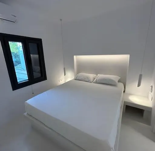 Laullie * Ornos (Mykonos)